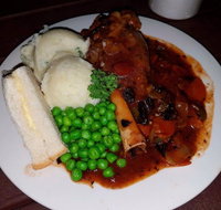 The Hideaway Station Hotel - Accommodation Newcastle