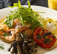 Hungry Wolfs Kincumber - Accommodation Newcastle