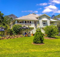 Maviss Kitchen  Cabins - Accommodation Newcastle