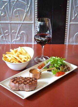 A La Bouffe Bar & Bistro - Accommodation Newcastle 10