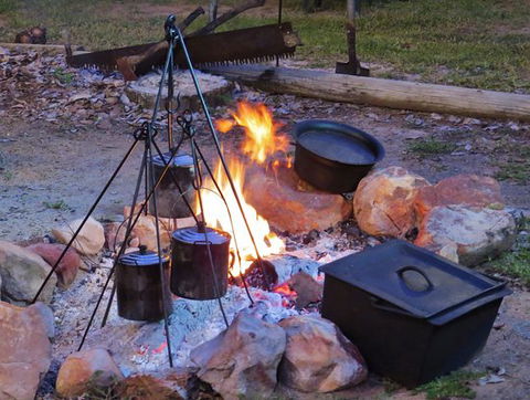 Marksie's Stockman's Camp Tucker Night - Accommodation Newcastle 0
