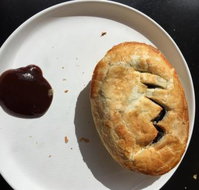 Devil's Den Cafe and Takeaway - Accommodation Newcastle