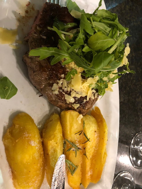 Nicola's Ristorante - Accommodation Newcastle 7