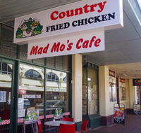 Mad Mo's - Accommodation Newcastle