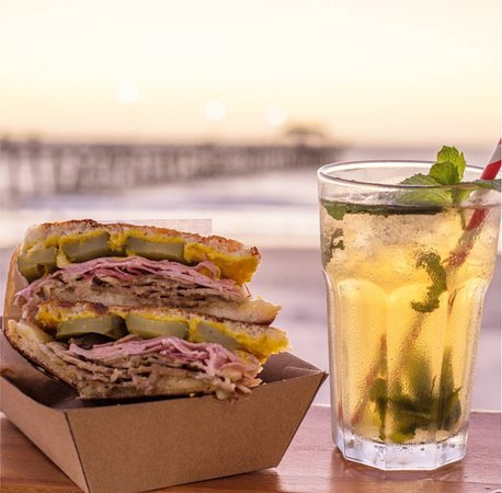 MALOBO - Accommodation Newcastle 0