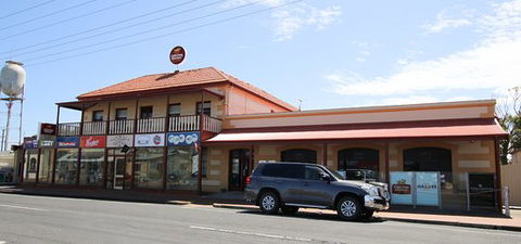 Bistro - Accommodation Newcastle 0