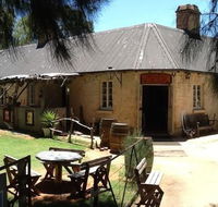 Overland Corner Hotel - Accommodation Newcastle