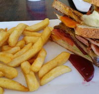 Trinity Beach Bar  Grill - Accommodation Newcastle