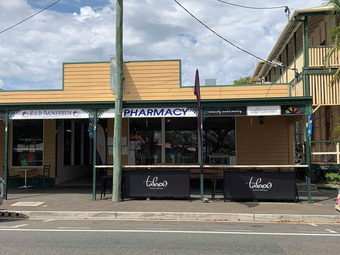 B.L.D Tuckerbox - Accommodation Newcastle 0