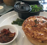 Emeraude - Accommodation Newcastle