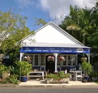 The Blue and White Teapot Cafe - Accommodation Newcastle