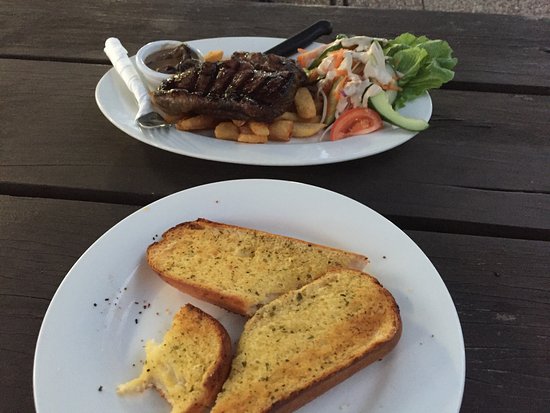 Kooroongarra QLD Accommodation Newcastle