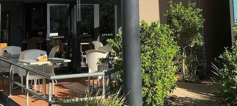 The Coffee House Apartments & Bistro - Accommodation Newcastle 1