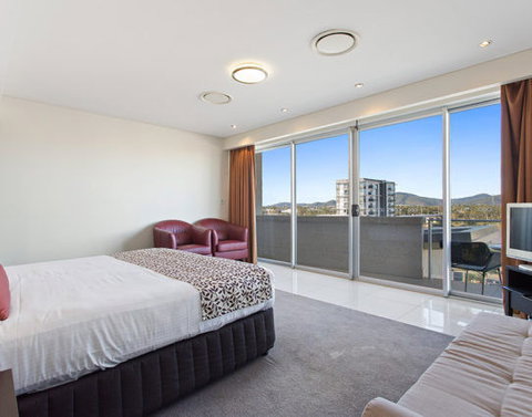 CBD Executive Apartments - Accommodation Newcastle 4