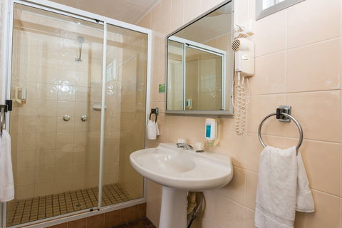 The Q Motel - Accommodation Newcastle 3