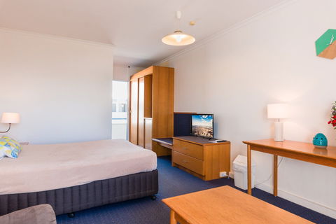 The Q Motel - Accommodation Newcastle 6