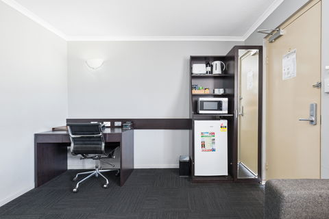 The Stirling Hotel Rockhampton - Accommodation Newcastle 9