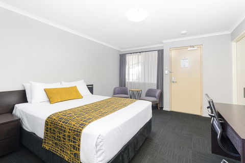 The Stirling Hotel Rockhampton - Accommodation Newcastle 17