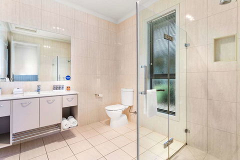 Quality Suites Point Cook Seasons 5 - Accommodation Newcastle 9