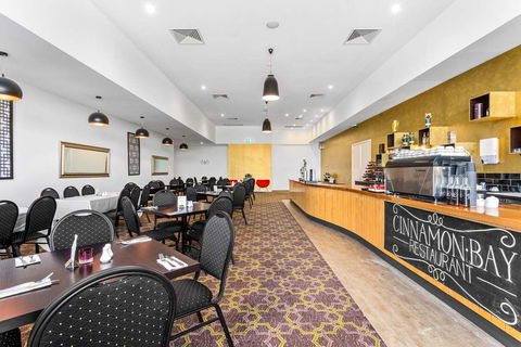 Quality Suites Point Cook Seasons 5 - Accommodation Newcastle 15