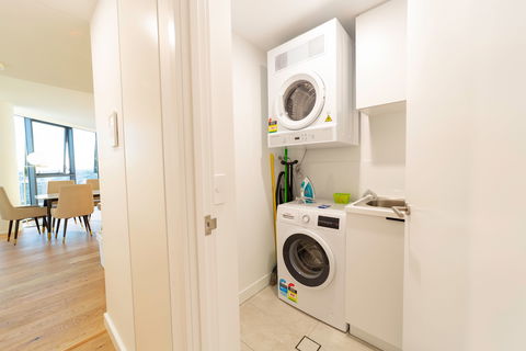Arise Brisbane One - Accommodation Newcastle 3