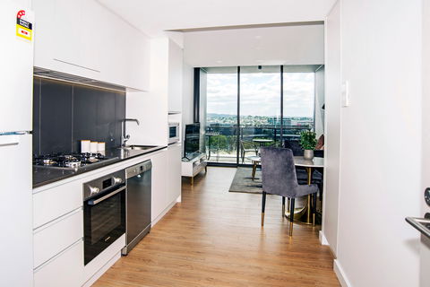 Arise Brisbane One - Accommodation Newcastle 9