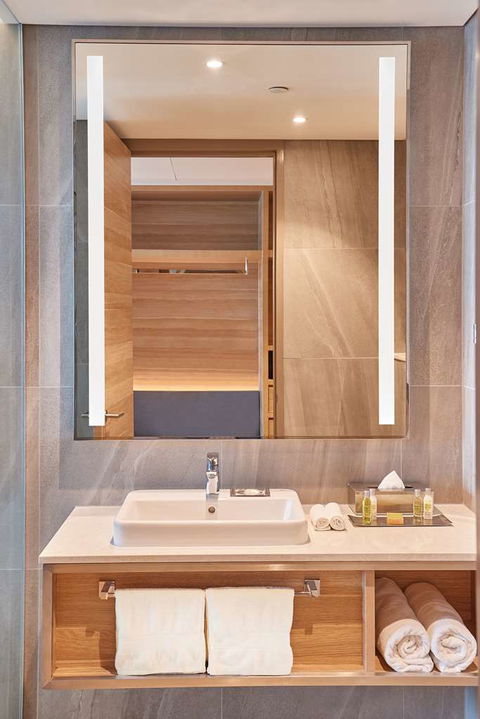 DoubleTree By Hilton Perth Waterfront - Accommodation Newcastle 9