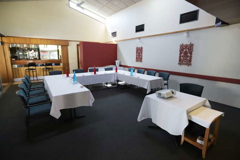 Emerald Central Hotel - Accommodation Newcastle 8