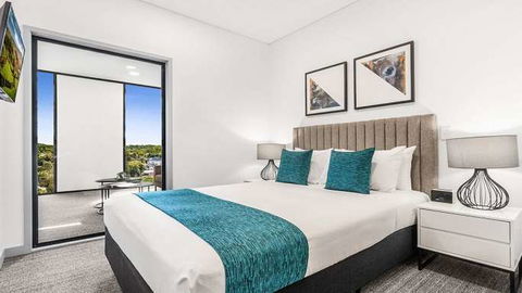 Essence Suites Taringa - Accommodation Newcastle 4