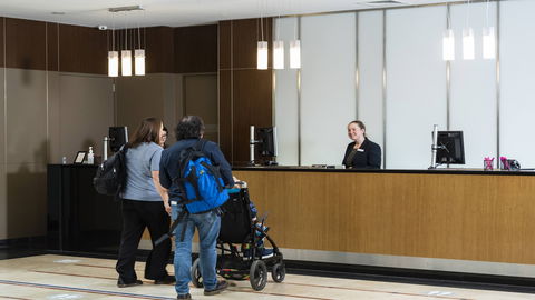Crowne Plaza Canberra - Accommodation Newcastle 3