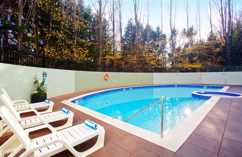 Crowne Plaza Canberra - Accommodation Newcastle 7