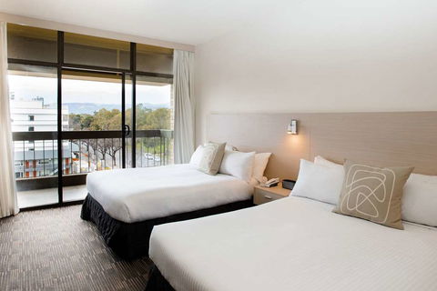 The Terrace Hotel - Accommodation Newcastle 6