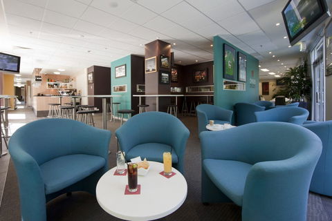 Pacific Suites Canberra - Accommodation Newcastle 3