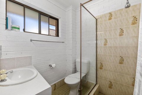 Coastal Bay Motel - Accommodation Newcastle 1