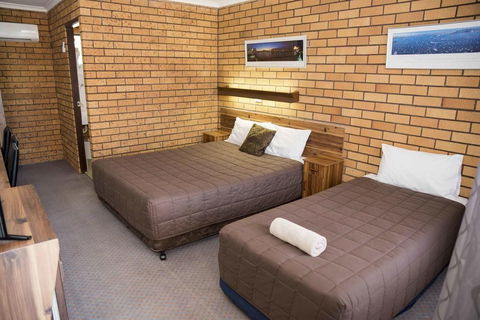Coastal Bay Motel - Accommodation Newcastle 6