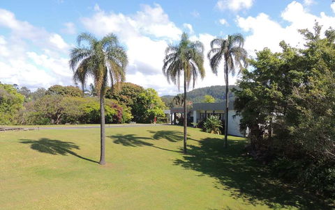 Comfort Inn Premier Coffs Harbour - Accommodation Newcastle 0
