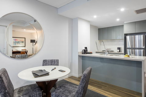 Meriton Serviced Apartments North Sydney - Accommodation Newcastle 5