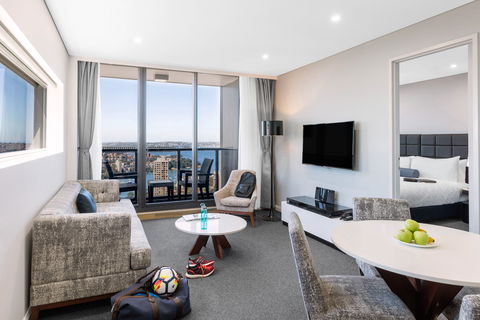 Meriton Serviced Apartments North Sydney - Accommodation Newcastle 10