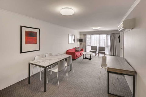 Adina Serviced Apartments James Court - Accommodation Newcastle 5