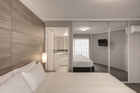 Adina Serviced Apartments James Court - Accommodation Newcastle 10