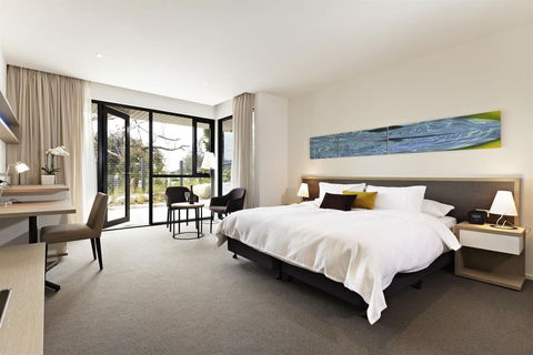 Quarters At Flinders Hotel - Accommodation Newcastle 3