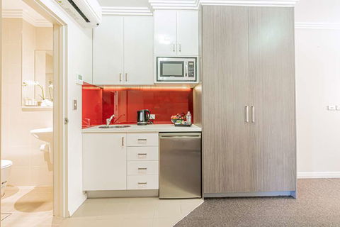 Best Western Plus Camperdown Suites - Accommodation Newcastle 13