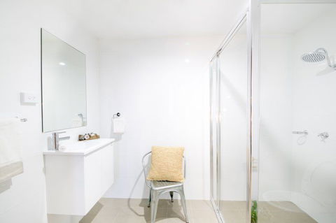 The Urban Newtown - Accommodation Newcastle 2