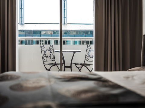 Salamanca Suites - Accommodation Newcastle 10