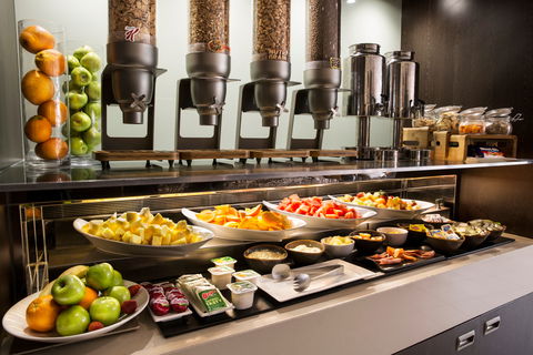 Holiday Inn Melbourne Airport - Accommodation Newcastle 10