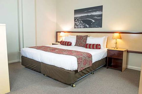 Mantra One Sandy Bay Road - Accommodation Newcastle 2