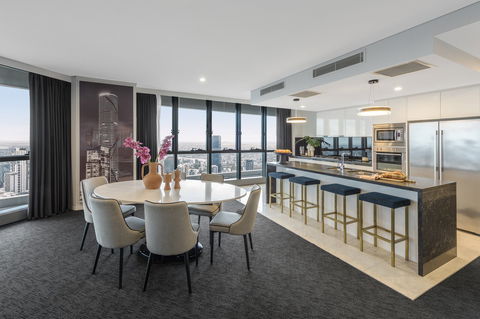 Meriton Suites Herschel Street, Brisbane - Accommodation Newcastle 3