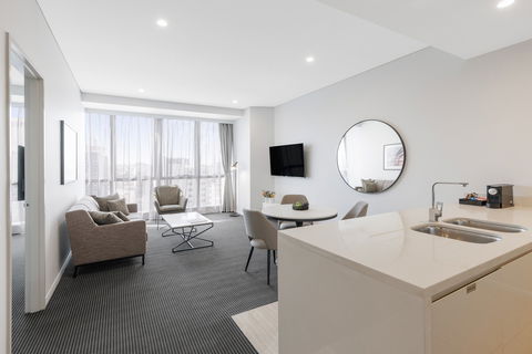 Meriton Suites Herschel Street, Brisbane - Accommodation Newcastle 11