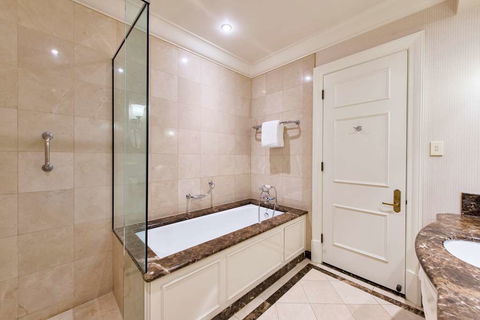Treasury Brisbane - Accommodation Newcastle 3