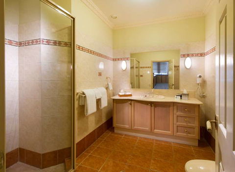 Royal Albert Hotel - Accommodation Newcastle 8